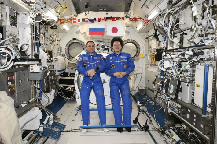 Putin, Abe speak with astronauts on International Space Station from Kremlin