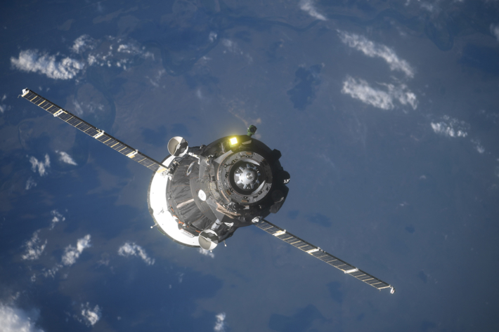 Docking Souz MS-09 to ISS