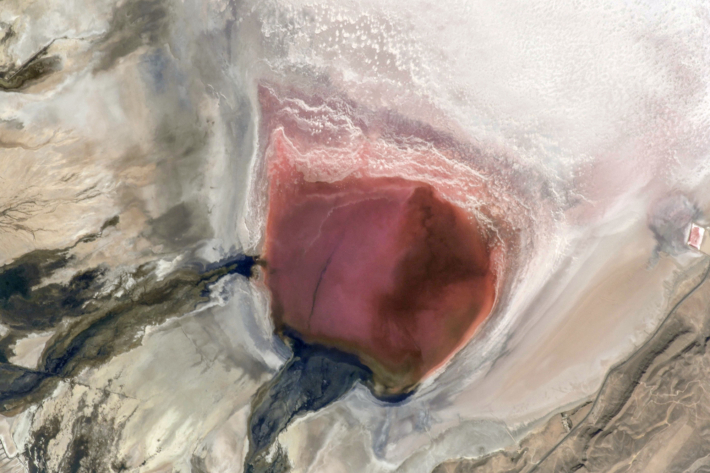 Краски Земли - солёное озеро Мехарлу, Иран