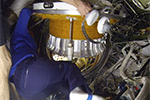 Закрытие люка МКС перед выходом российского экипажа в космос