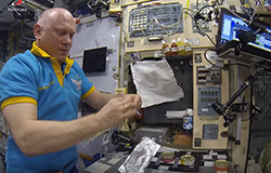 How to cook Soup in Space? //Space food// (video)